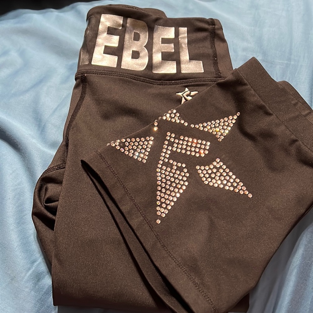 Rebel - shorts and Capri leggings